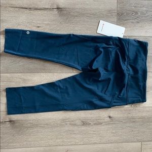 Fast and Free Crop 19”